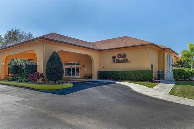 1400 SW 124th Ter 207Q, Pembroke Pines, FL 33027