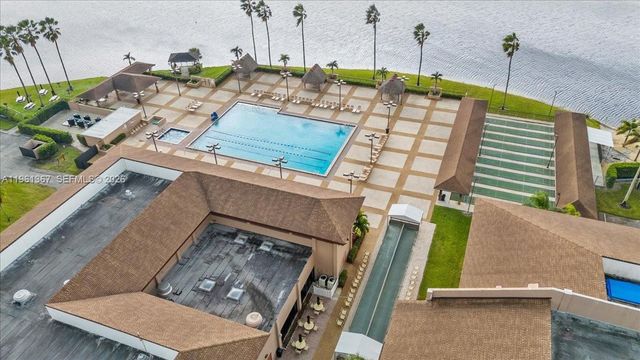 1400 SW 124th Ter 207Q, Pembroke Pines, FL 33027