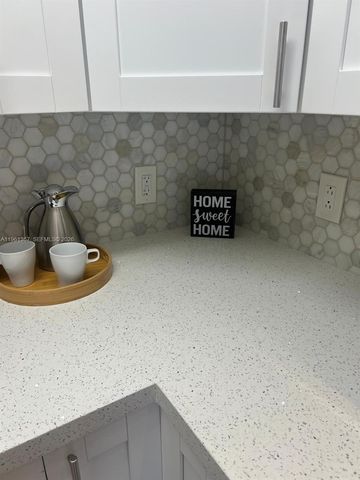 1400 SW 124th Ter 207Q, Pembroke Pines, FL 33027