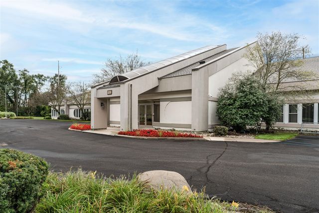 834 King Highway, Kalamazoo, MI 49001