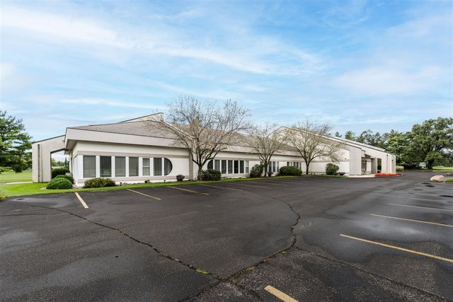834 King Highway, Kalamazoo, MI 49001