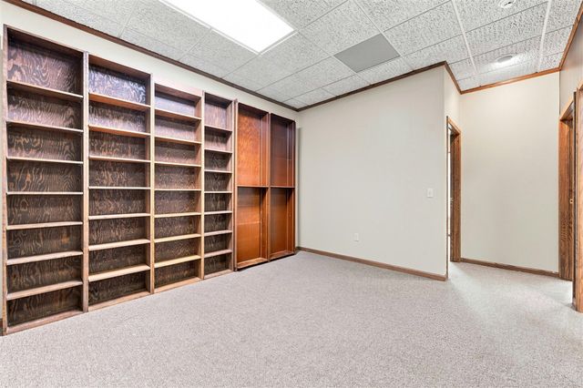 834 King Highway, Kalamazoo, MI 49001