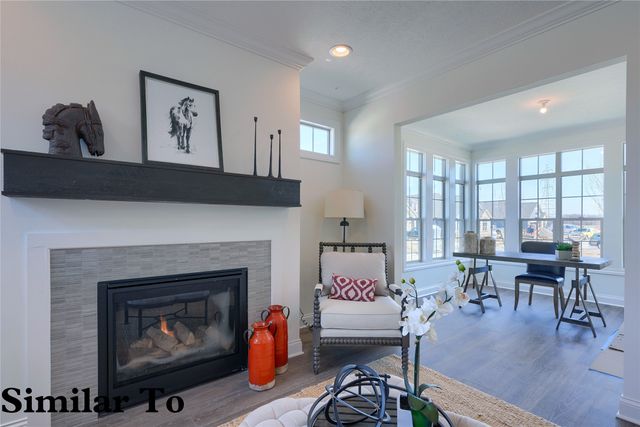 5814 NW 90th Street, Johnston, IA 50131