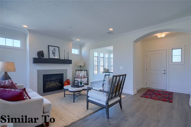 5814 NW 90th Street, Johnston, IA 50131