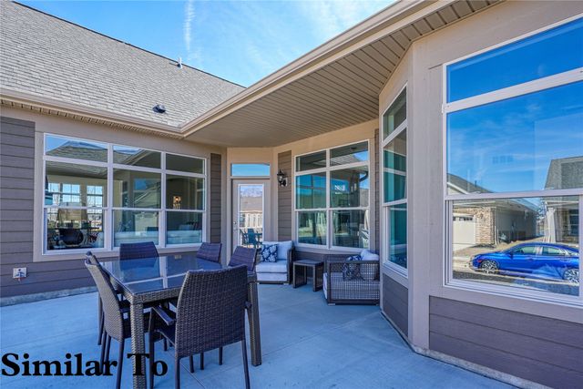 5814 NW 90th Street, Johnston, IA 50131