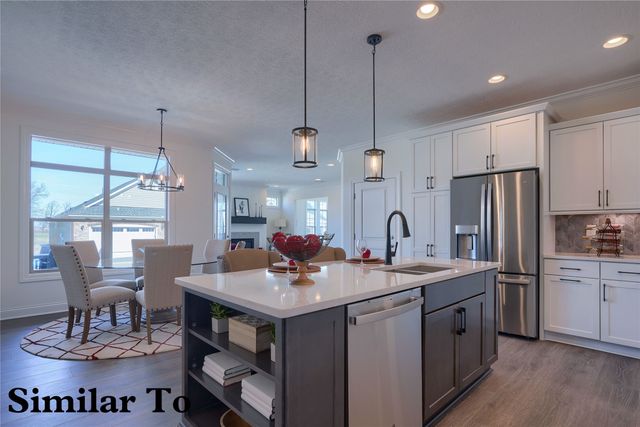 5814 NW 90th Street, Johnston, IA 50131