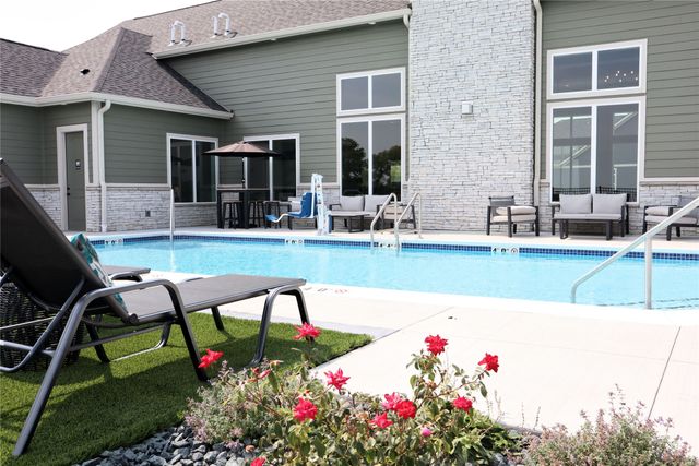 5814 NW 90th Street, Johnston, IA 50131