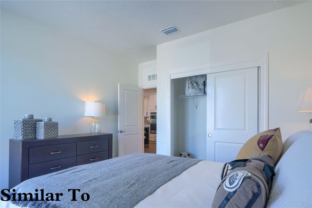 5814 NW 90th Street, Johnston, IA 50131