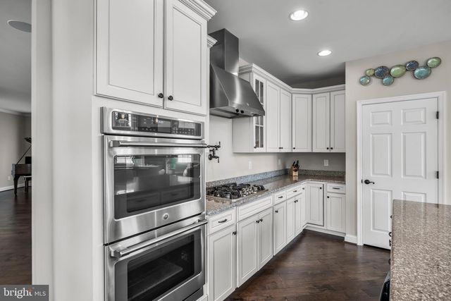 1420 WASHINGTON ST, Hainesport, NJ 08036