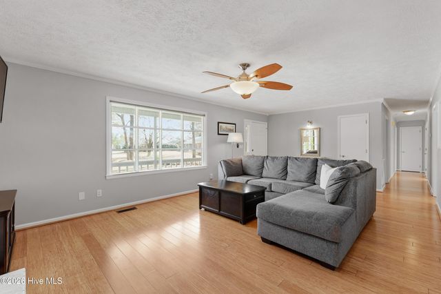 4424 Robin Dale Court, Wilmington, NC 28405