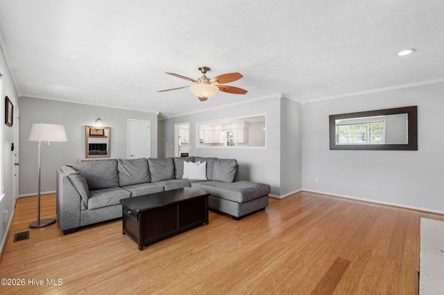 4424 Robin Dale Court, Wilmington, NC 28405