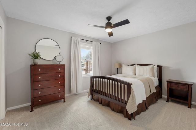 4424 Robin Dale Court, Wilmington, NC 28405