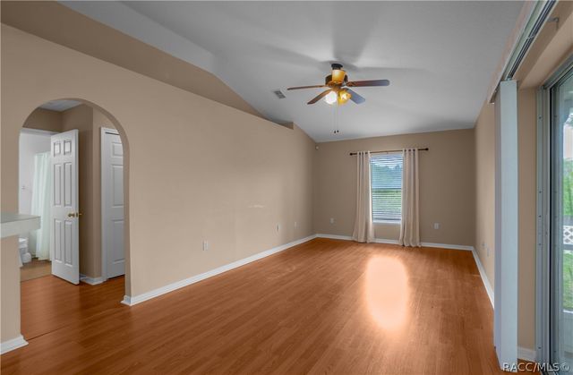 3320 N Burroughs Path, Beverly Hills, FL 34465