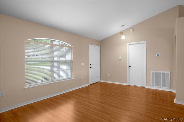 3320 N Burroughs Path, Beverly Hills, FL 34465