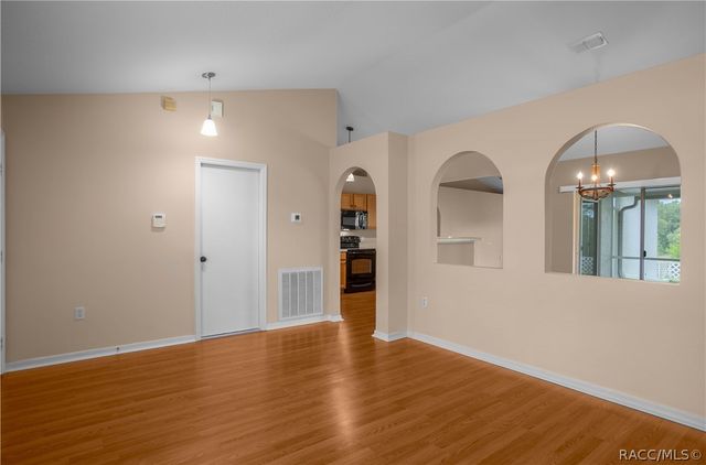 3320 N Burroughs Path, Beverly Hills, FL 34465