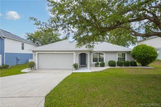 3320 N Burroughs Path, Beverly Hills, FL 34465