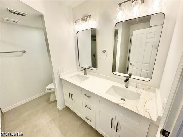 509 Roma CT 107, Naples, FL 34110