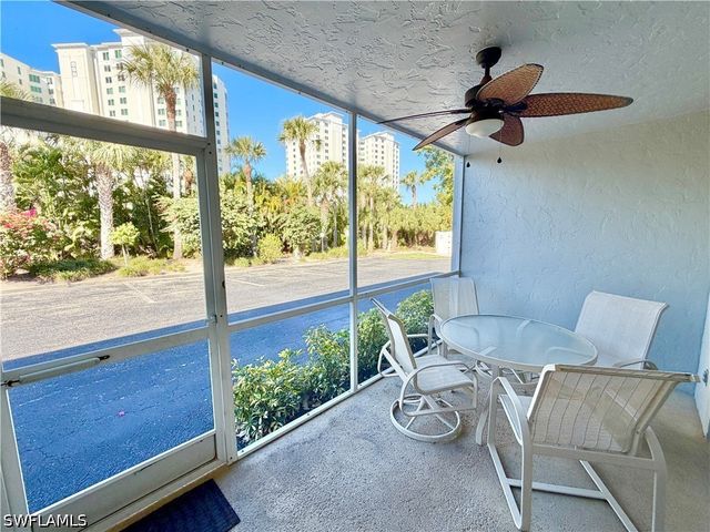 509 Roma CT 107, Naples, FL 34110