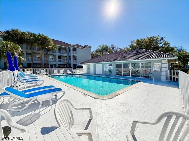 509 Roma CT 107, Naples, FL 34110