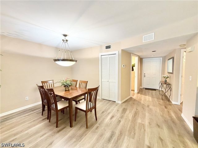509 Roma CT 107, Naples, FL 34110