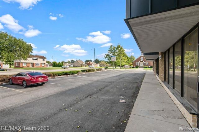13270 Trenton Road, Southgate, MI 48195