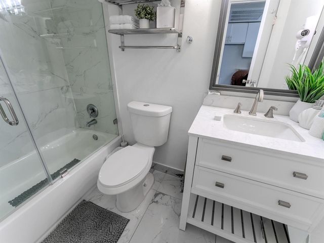 19201 Collins Avenue 1038, Sunny Isles Beach, FL 33160