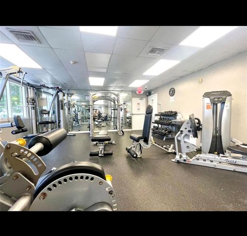 19201 Collins Avenue 1038, Sunny Isles Beach, FL 33160