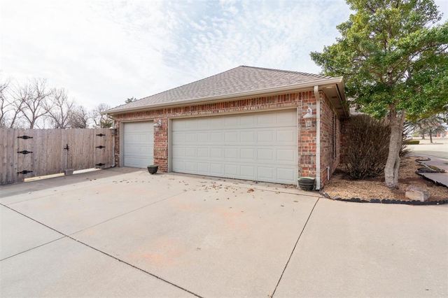 900 Driver Lane, Edmond, OK 73025