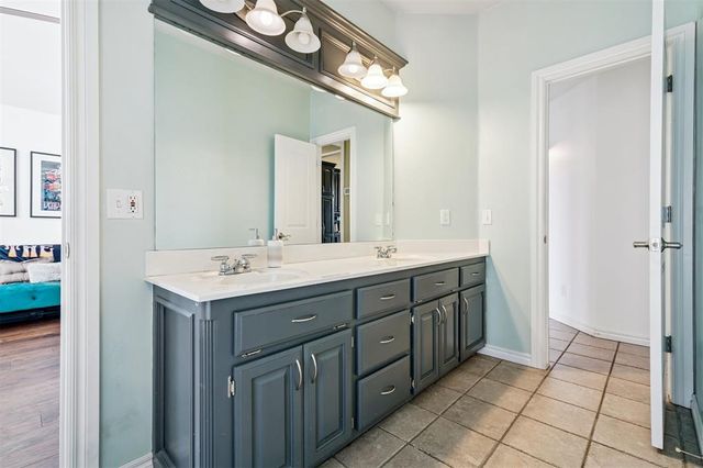 900 Driver Lane, Edmond, OK 73025