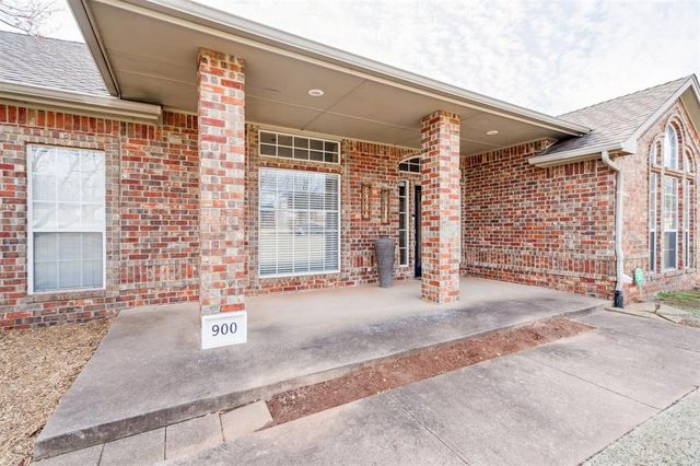 900 Driver Lane, Edmond, OK 73025