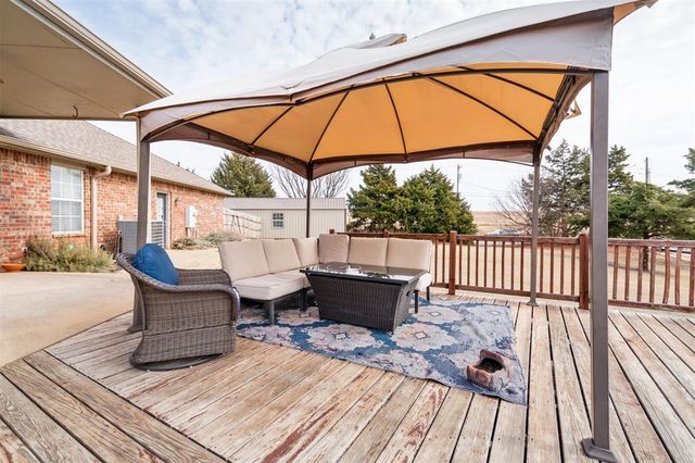 900 Driver Lane, Edmond, OK 73025