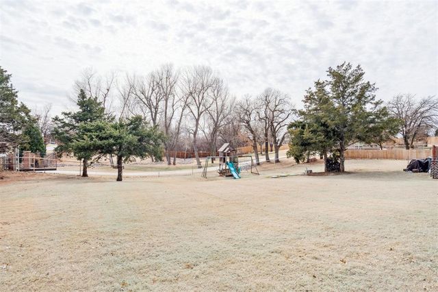 900 Driver Lane, Edmond, OK 73025