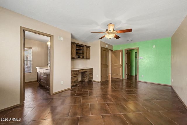 2818 E PARADISE Drive, Phoenix, AZ 85028