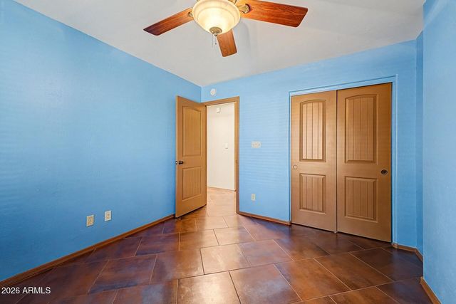 2818 E PARADISE Drive, Phoenix, AZ 85028