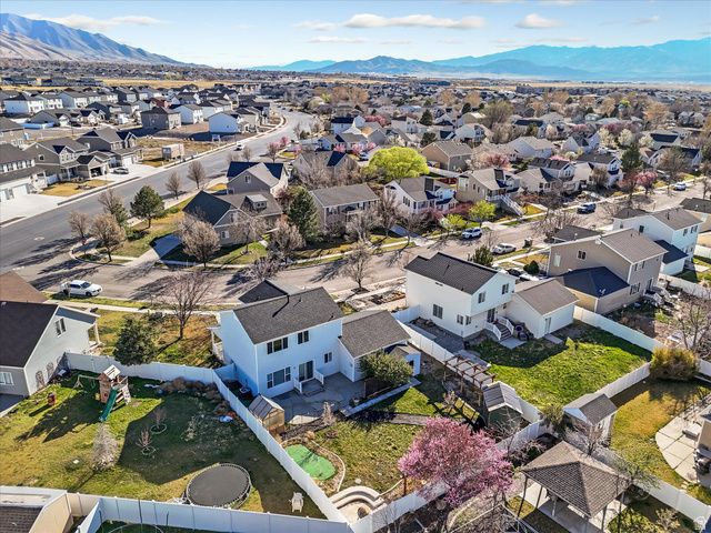 58 W 1570 N, Tooele, UT 84074