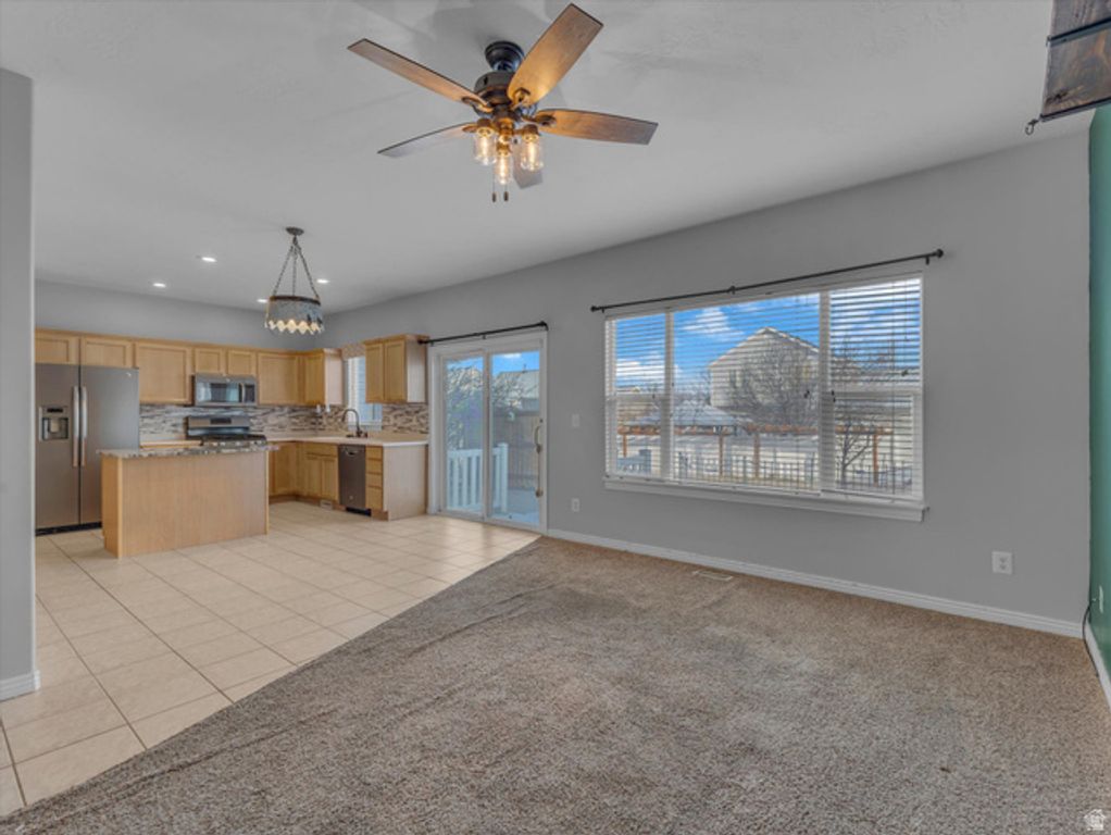 Image 6 of property listing at 58 W 1570 N, Tooele, UT 84074