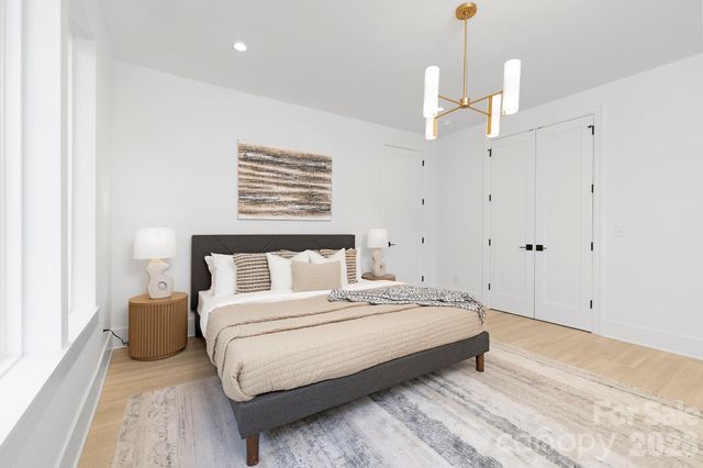 400 Dover Avenue, Charlotte, NC 28209