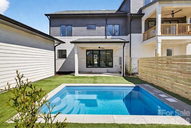 400 Dover Avenue, Charlotte, NC 28209