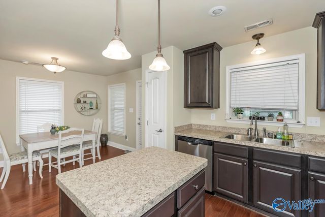 5015 Montauk Trail, Owens Cross Roads, AL 35763