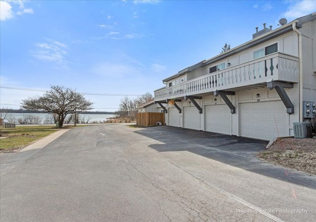 884 Bristol Drive -, Barrington, IL 60010