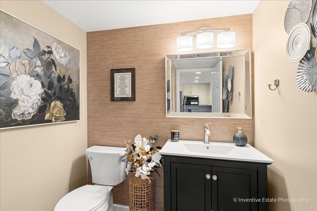 884 Bristol Drive -, Barrington, IL 60010