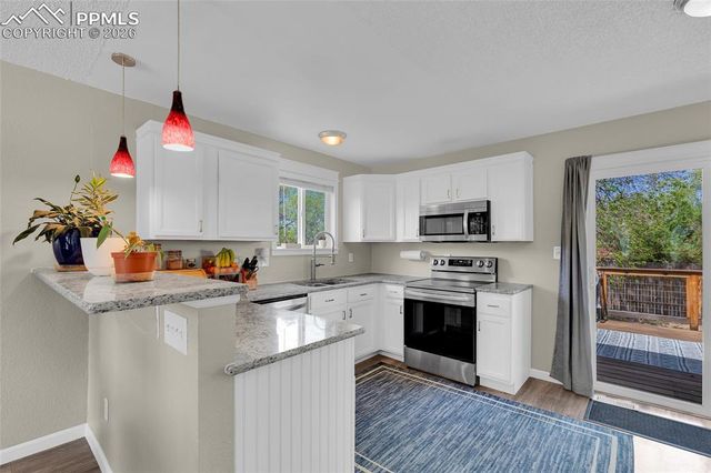 3265 Foxridge Drive, Colorado Springs, CO 80916