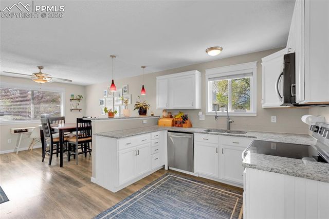 3265 Foxridge Drive, Colorado Springs, CO 80916