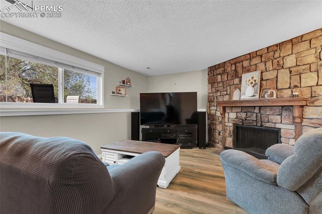 3265 Foxridge Drive, Colorado Springs, CO 80916