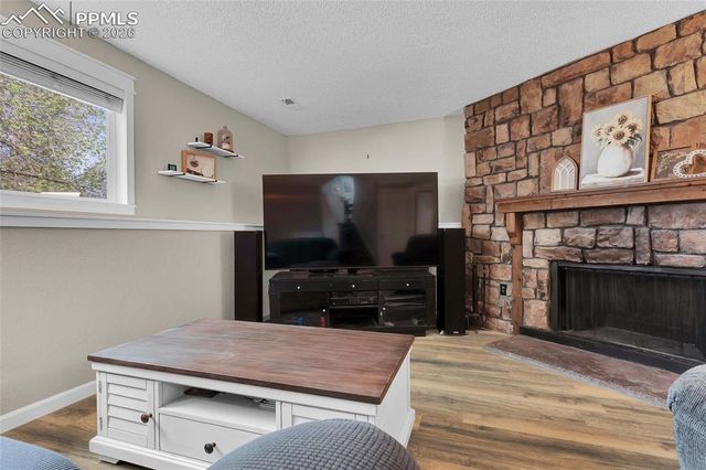 3265 Foxridge Drive, Colorado Springs, CO 80916