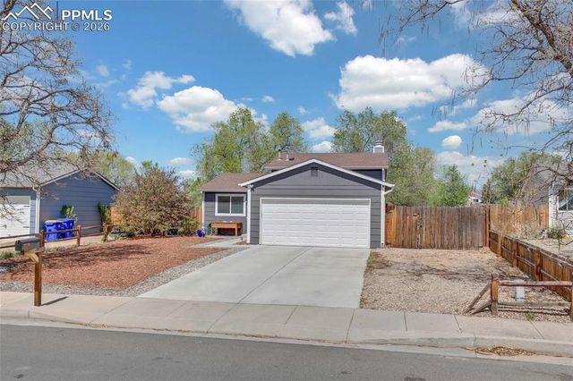 3265 Foxridge Drive, Colorado Springs, CO 80916