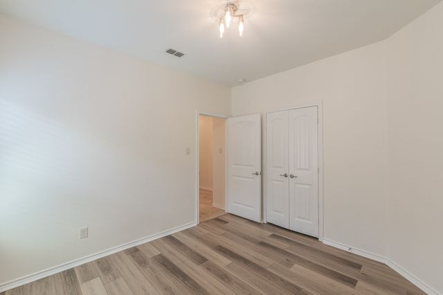 5115 Prestwick Drive, Arlington, TX 76001