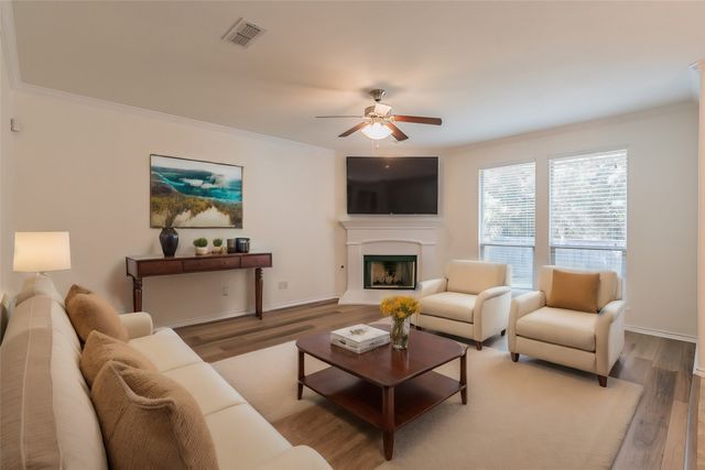 5115 Prestwick Drive, Arlington, TX 76001