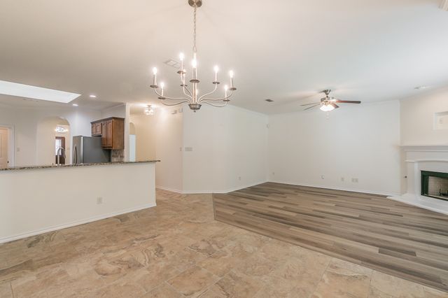 5115 Prestwick Drive, Arlington, TX 76001
