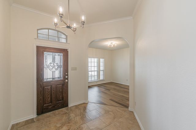 5115 Prestwick Drive, Arlington, TX 76001